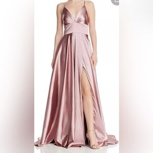 Faviana Glamour Formal Prom Special Occasion Dress Deep Mauve Size 6